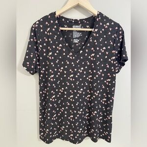 Celebrate Together Black Heart V Neck T Shirt Pink Hearts Short Sleeve Large